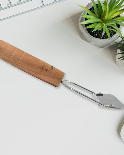 Wooden Handle Metal Vegetable Cutter Peeler Slicer (1 Pc)