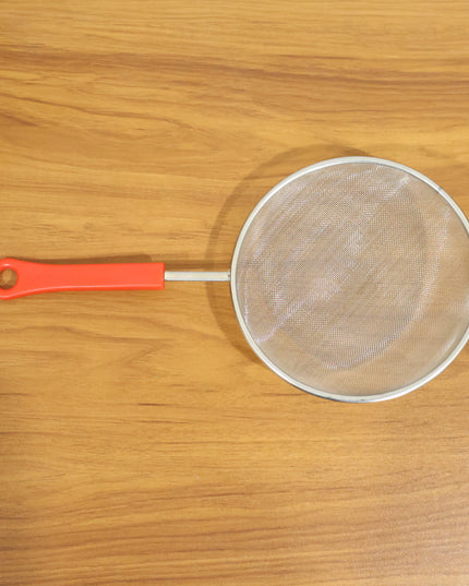 B-grade Medium Size Fine Mesh Kitchen Strainer (1 Pc)