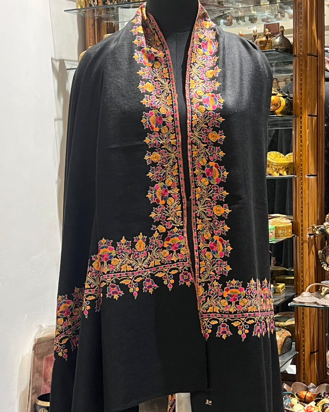 Embroidered pashmina shawl