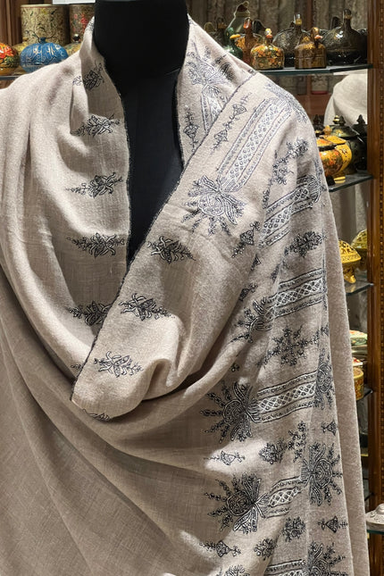 Embroidered pashmina shawl