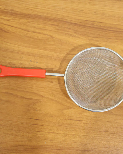 B-grade Big Size Fine Mesh Kitchen Strainer With Strong Handle Grip (1 Pc)