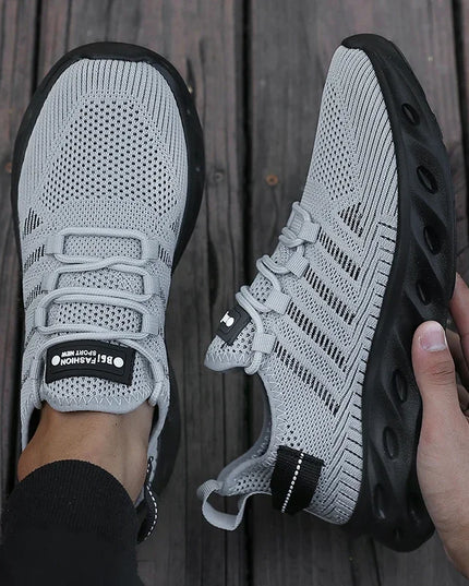 Men's Thick Soled Sports Shoes for Spring and Summer Women's Breathable and Shock-absorbing Fashionable Running Shoes Bare Foot