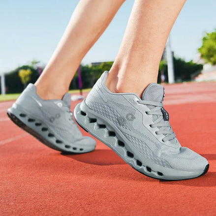 2025 New Summer New Shock Absorbing Casual Sports Shoes Off Road Running Men's and Women's Shoes Fashion Trend Golf Shoes 39-45