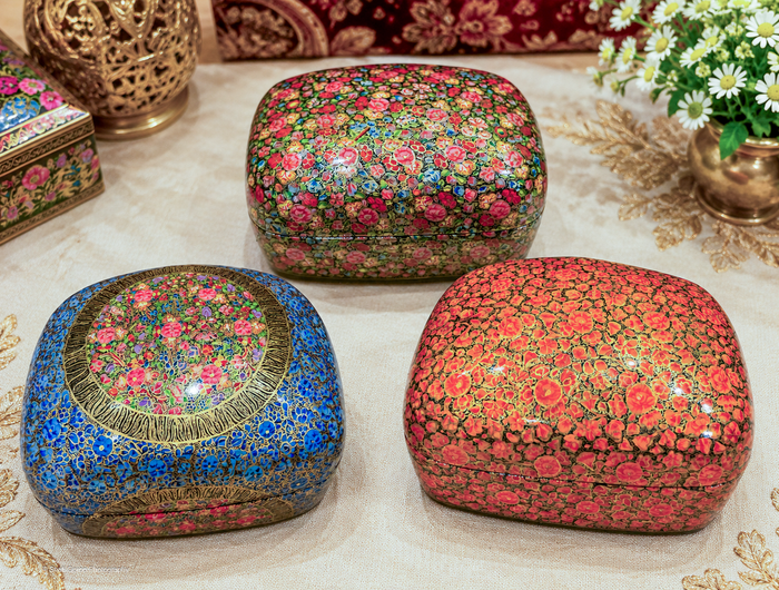 <h2>Works of Kashmir Art</h2>