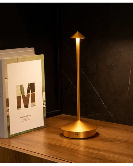 Rechargeable Table Lamp Creative Dining Touch Led Hotel Bar Coffee Pina Pro Table Lamp Lampada Da Tavolo Decorative Desk Lamp