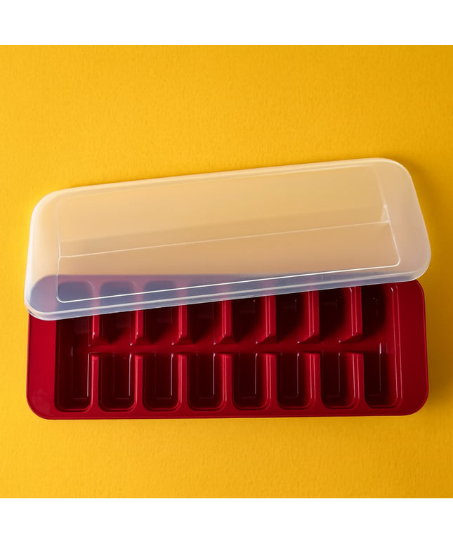 Supermom Frizzy Ice Tray With 2-in-1 Compartment For Ice Cubes And Storage Box (1 Pc)