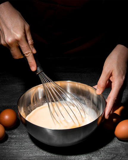 Apex Stainless Steel Medium Hand Whisk (1 Pc)