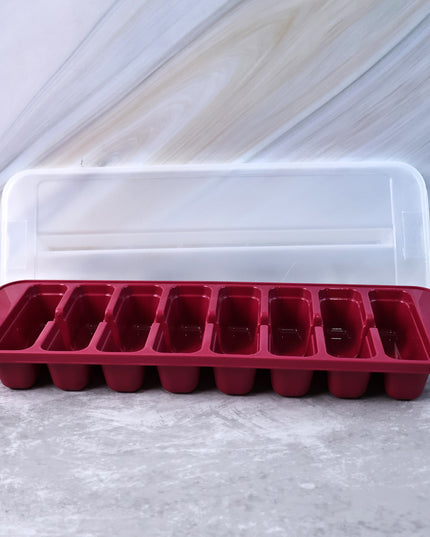 Supermom Frizzy Ice Tray With 2-in-1 Compartment For Ice Cubes And Storage Box (1 Pc)