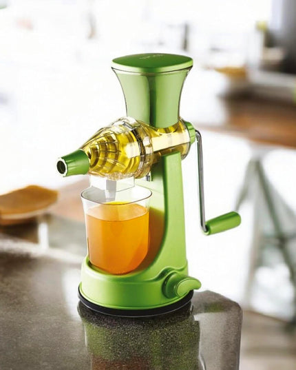 Supermom Manual Multi-functional Fruit And Vegetable Juicer (1 Pc)