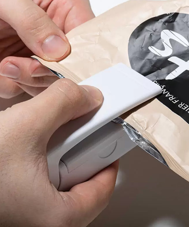 Portable Mini Heat Sealer Machine For Plastic Bags (1 Pc)