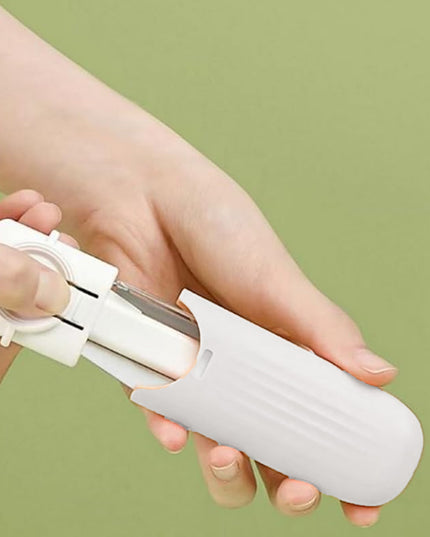 Dual-use Knife And Peeler 2-in-1 Stainless Steel Blades Wiith Case (1 Pc)